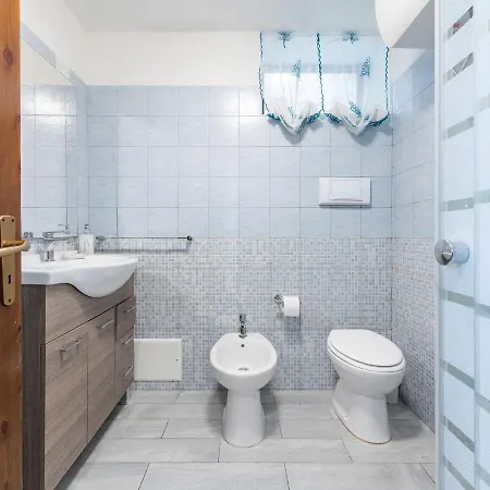 Claudio E Lunetta Ferienhaus *